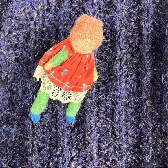 RUSS KNITTED VEST. Navy w/faint gray stripes. Size Medium. Pin included. - Picture 3 of 6